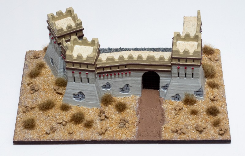 Das Lager in Form eines mykenischen Festungsportals, mit dem eigenen 3-D-Drucker ausgedruckt.