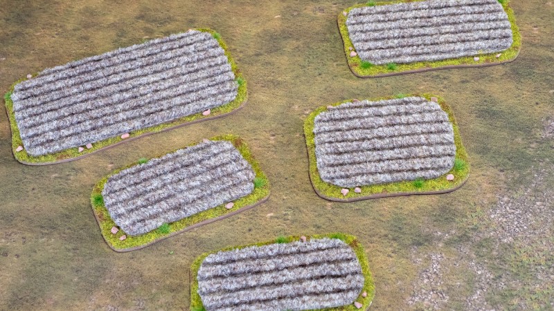 Gepflügte Felder, selbst gebastelt aus einer Ripsfußmatte von Hornbach.